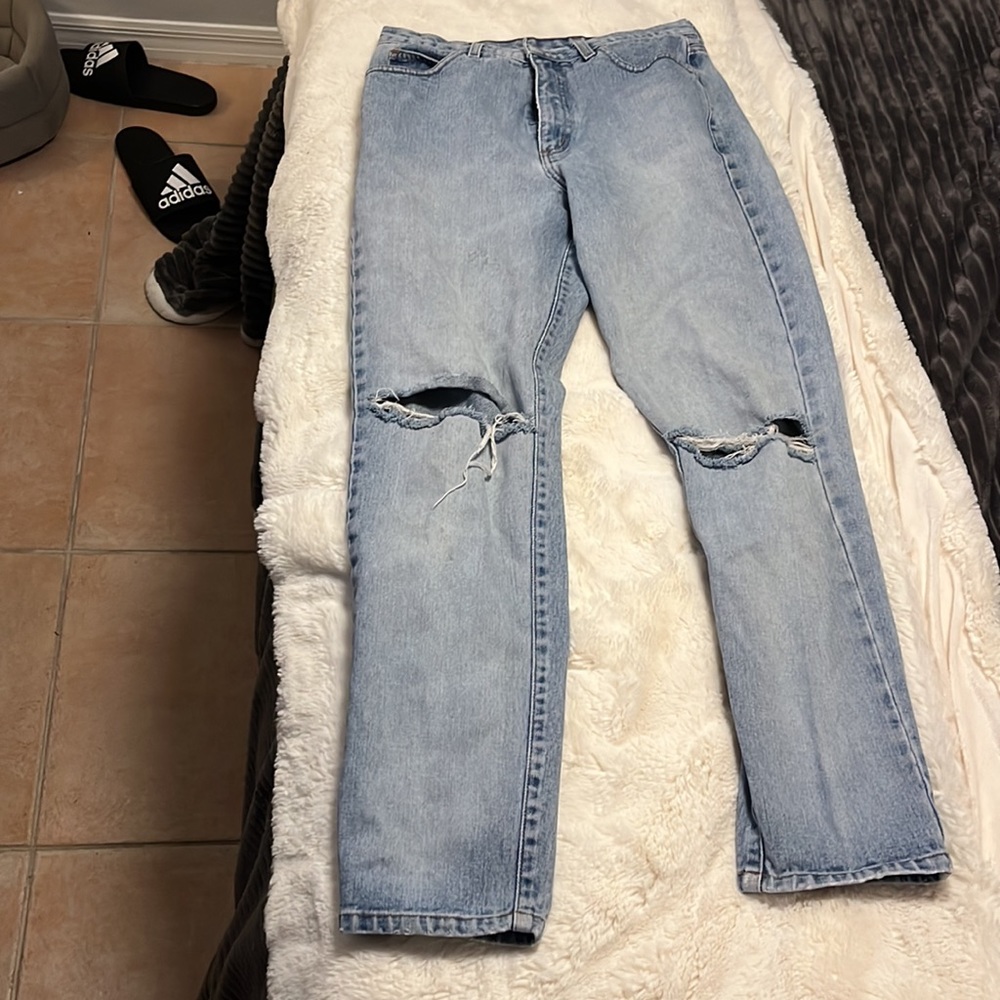Guess Ripped Jeans - Picture 2 of 8